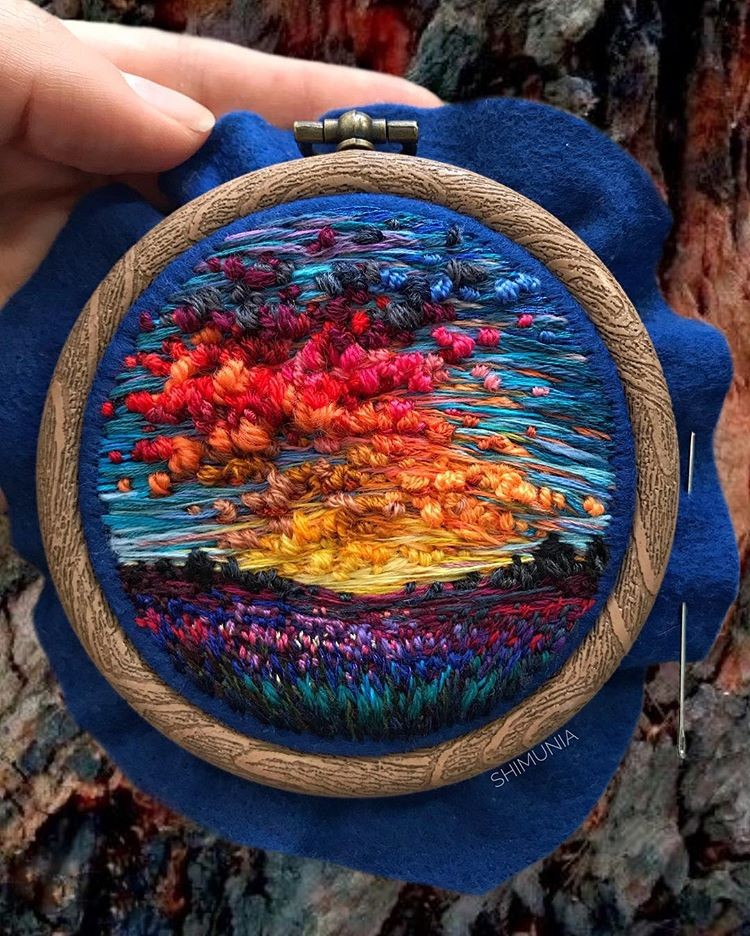 Embroidery So Detailed, You'd Swear They Are Actually Paintings - Doodlers  Anonymous